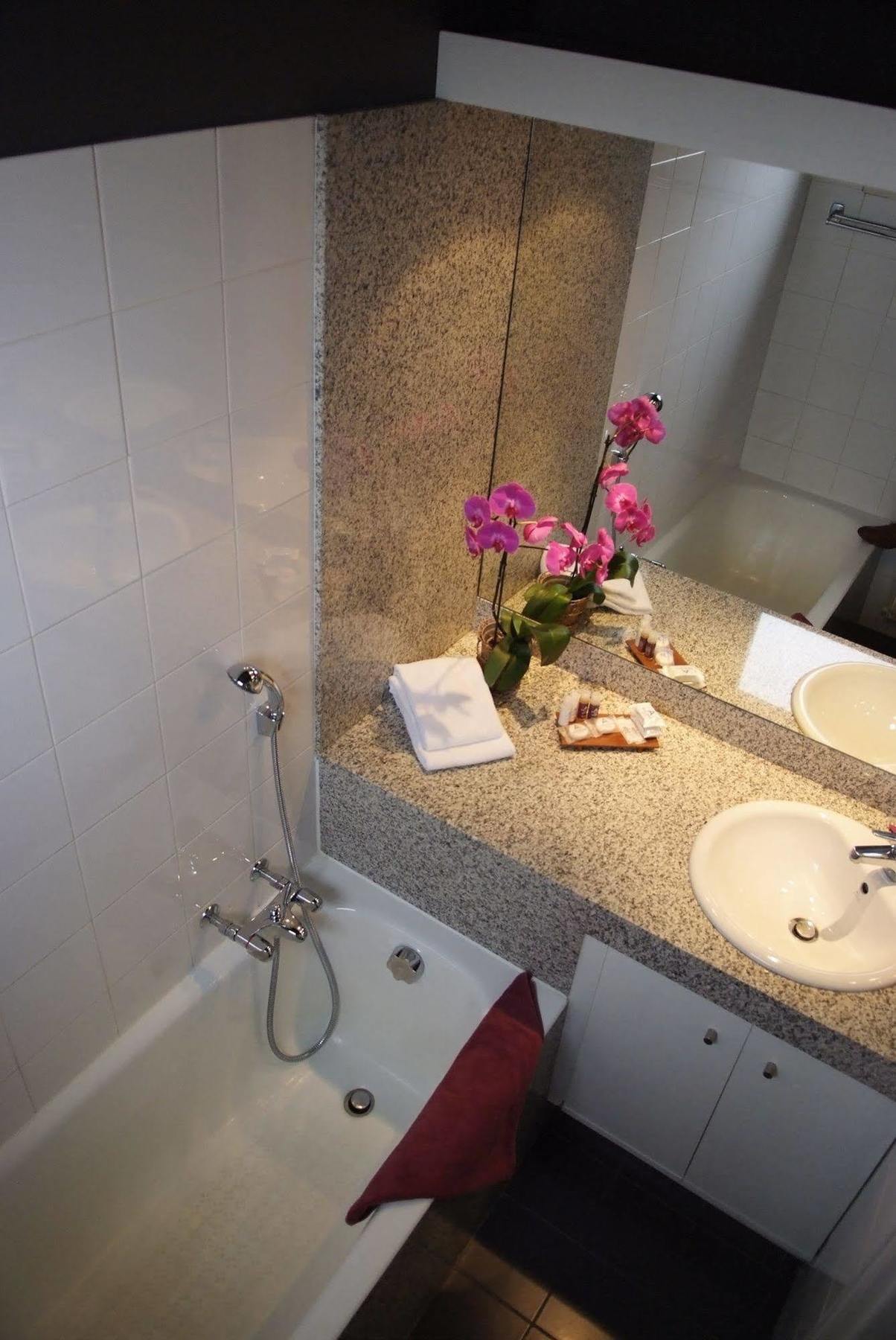 Hotel Gratte-Ciel Ariana Villeurbanne Luaran gambar